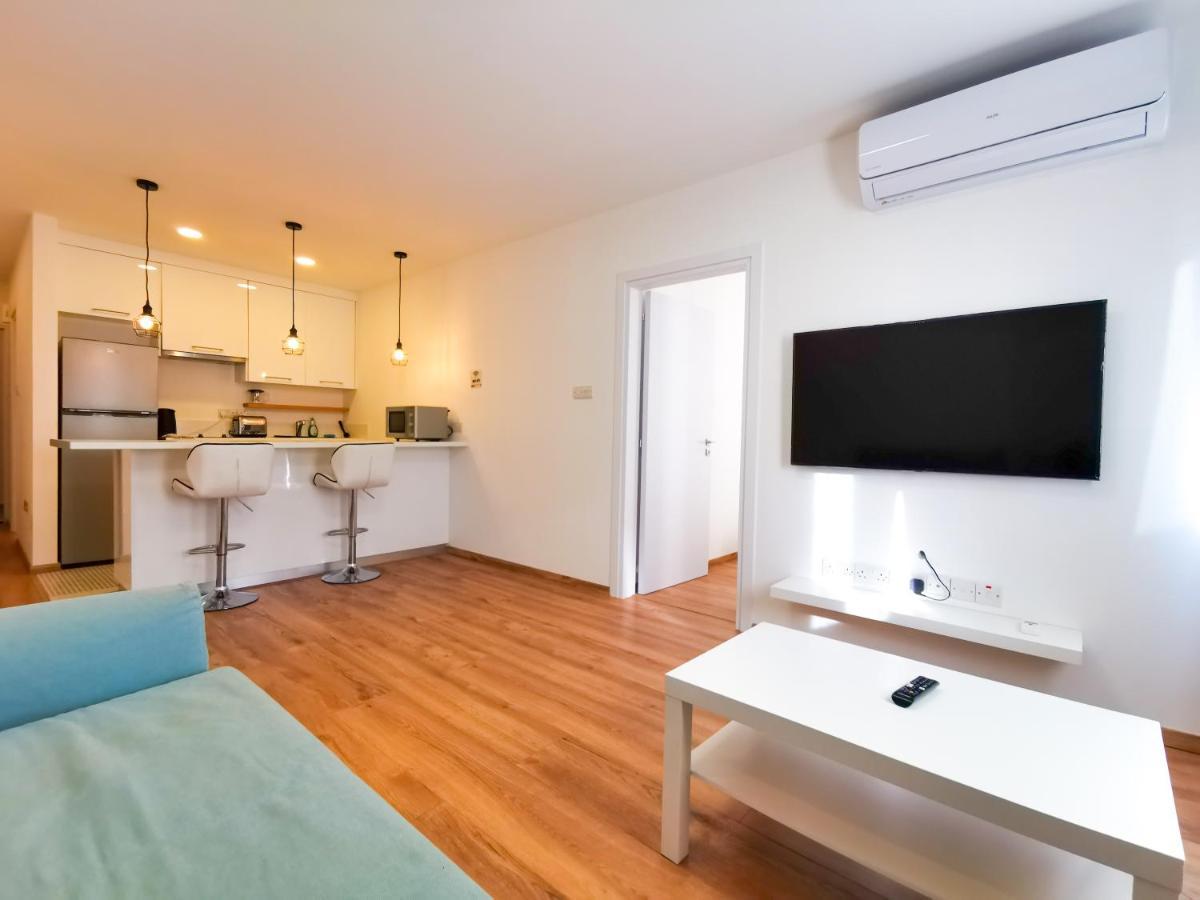 Citycenter Boutique Apartment Ларнака Экстерьер фото