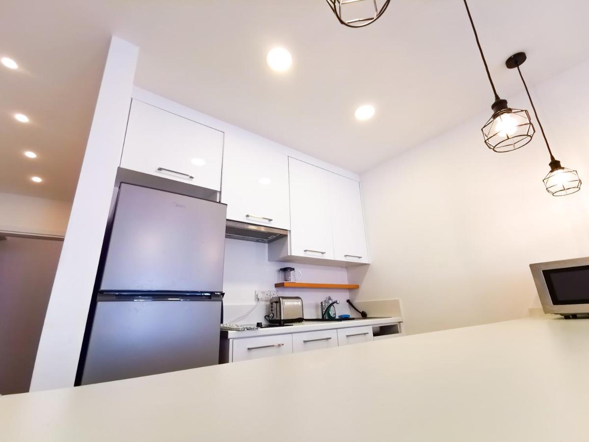 Citycenter Boutique Apartment Ларнака Экстерьер фото